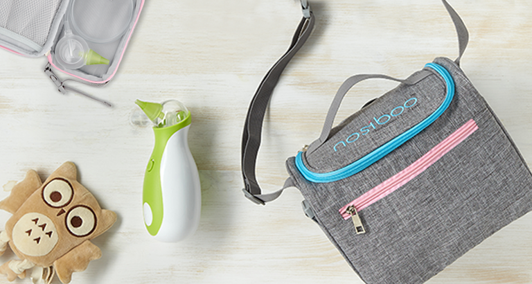 Erfahren Sie mehr über die beiden Taschen Nosiboo Bag Baby Organizer und Nosiboo Bag Hygienetasche